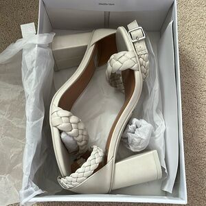 Dolce Vita Ivory Heels Size 7.5